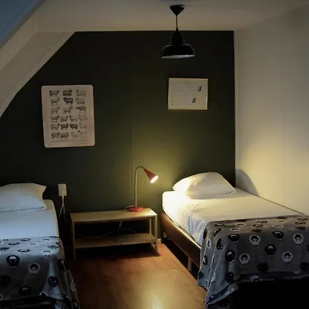 Inn Hoeve De Mertel *
