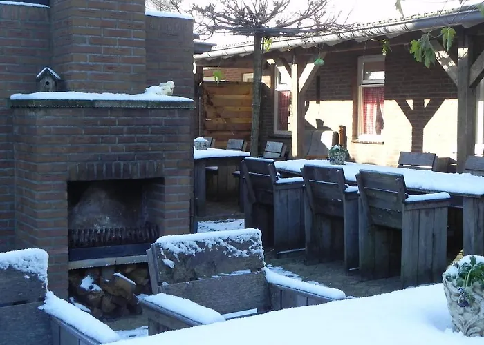 Hoeve De Mertel Värdshus *