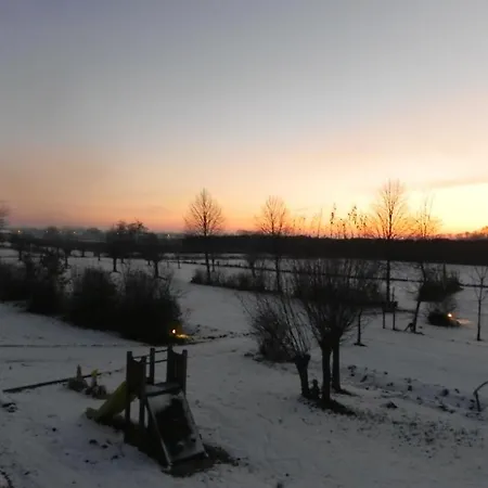 Hoeve De Mertel イン *