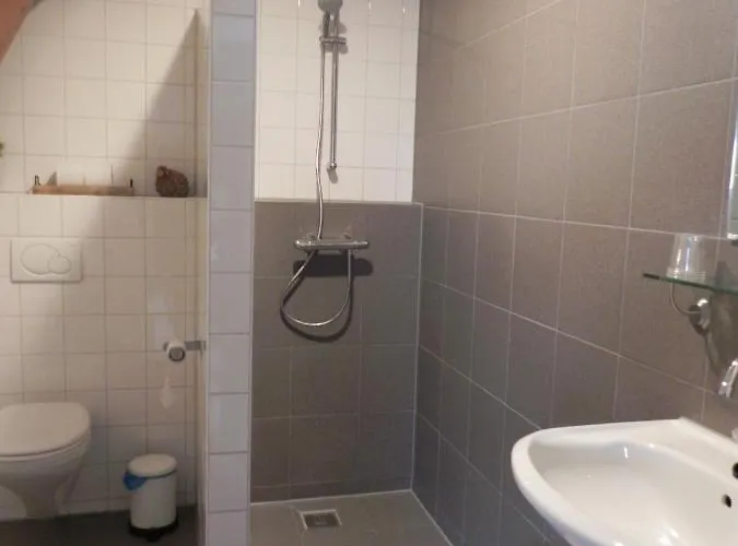 Hoeve De Mertel Värdshus *